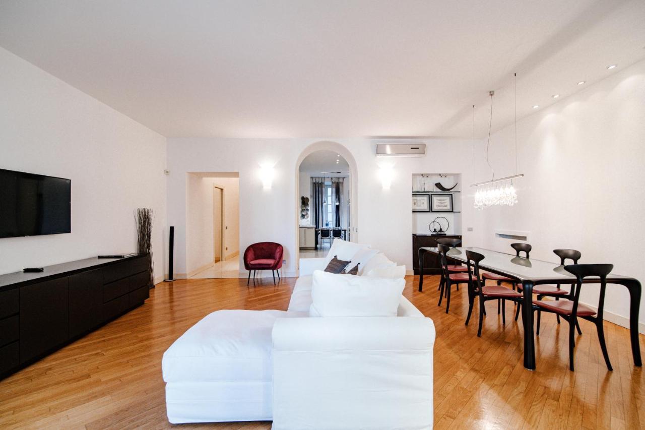 Apartmán La Finestra Sul Duomo - The House Of Travelers Como Exteriér fotografie